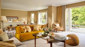 Premium bedding, in-room safe, blackout curtains, iron/ironing board