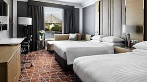 Premium bedding, down duvet, in-room safe, desk