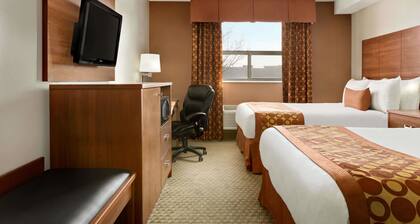 Travelodge by Wyndham Windsor