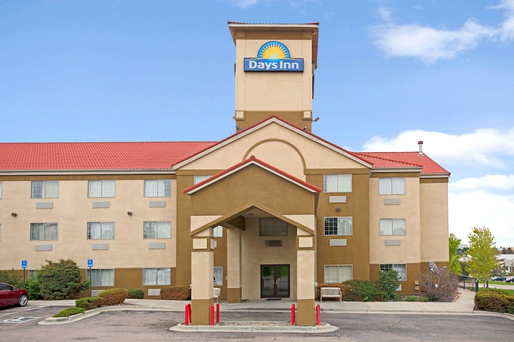 Days Inn by Wyndham Englewood Denver Tech Center