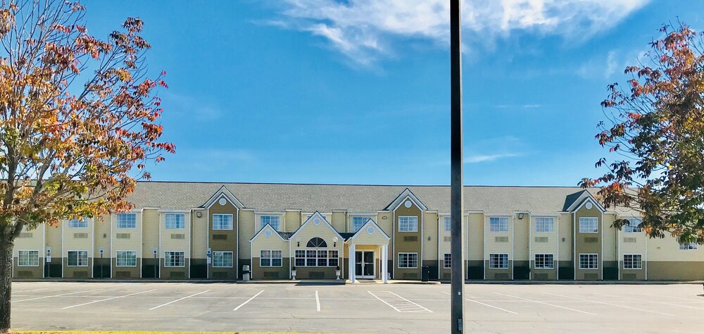 Exterior, Microtel Inn & Suites by Wyndham Tuscaloosa East