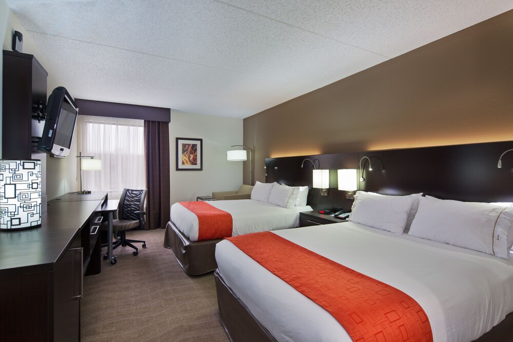 Holiday Inn Express Harrisburg NE, an IHG Hotel