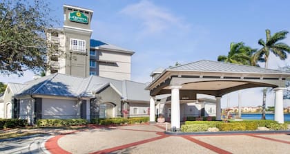 La Quinta Inn & Suites by Wyndham Ft. Lauderdale Airport