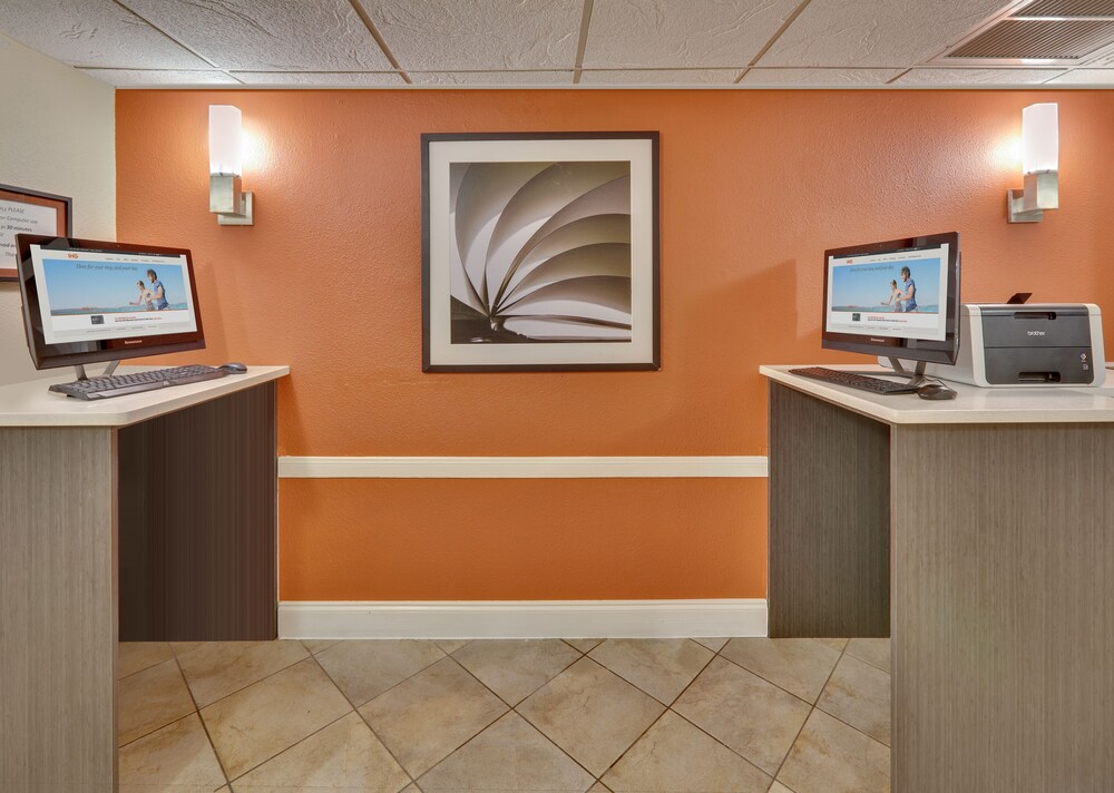 Candlewood Suites Market Center, an IHG Hotel