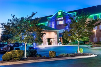 Holiday Inn Express Annapolis - Kent Island, an IHG Hotel