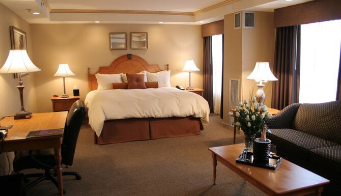 アンバサダー ホテル ミルウォーキー 口コミ 部屋写真 料金 お得情報 エクスペディア アンバサダー ホテル ミルウォーキー 口コミ 部屋写真 料金 お得情報 エクスペディア