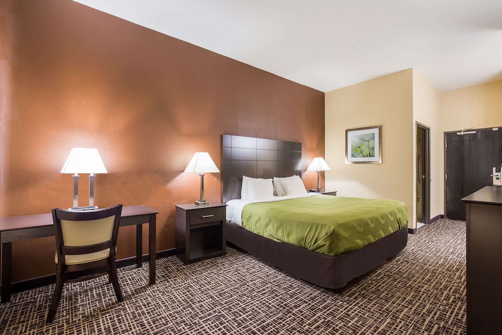 Quality Inn & Suites Caseyville - St. Louis