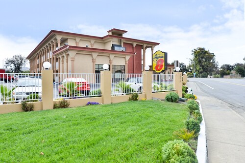 Vallejo Hotels With A Pool Cheap Hotels With Pools From 68 - 