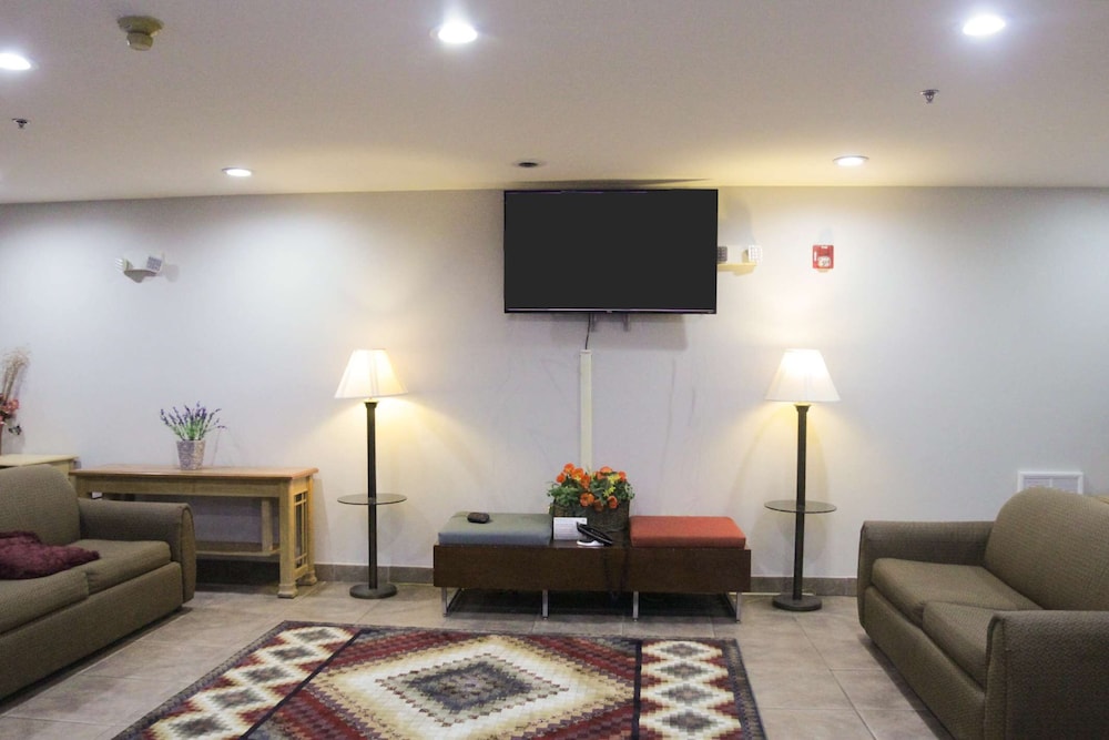 Americas Best Value Inn & Suites Jackson, TN