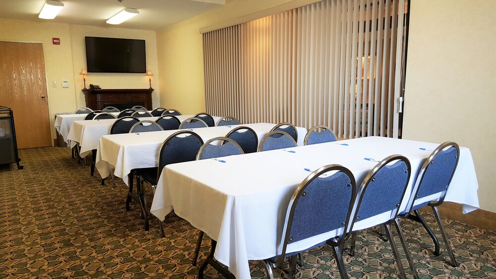 Comfort Inn & Suites Wilkes Barre - Arena