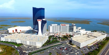 Flights From Myrtle Beach Myr To Philadelphia Intl Phl On Harrah S Resort Atlantic City