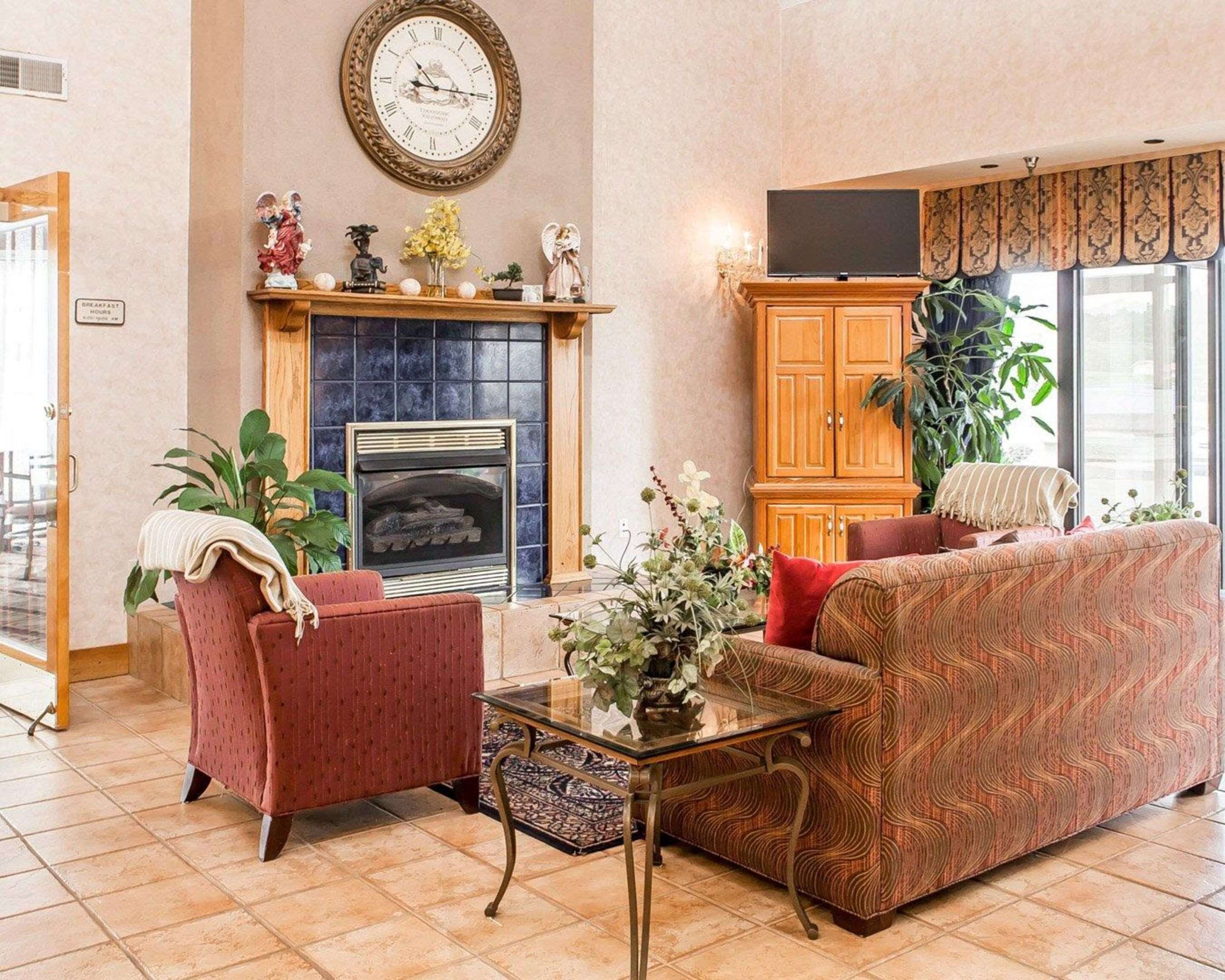 Econo Lodge In Morristown Tn Expedia