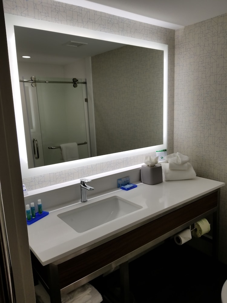 Holiday Inn Express Columbia - Two Notch, an IHG Hotel