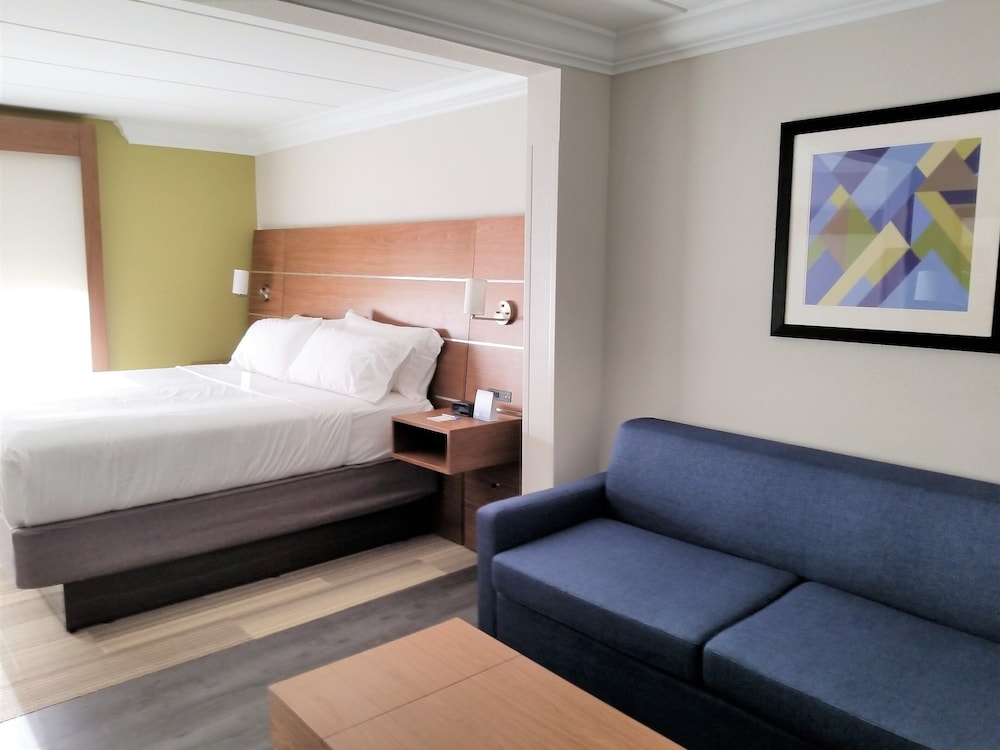 Holiday Inn Express Columbia - Two Notch, an IHG Hotel