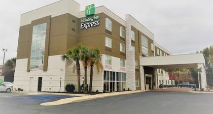 Holiday Inn Express Columbia - Two Notch, an IHG Hotel