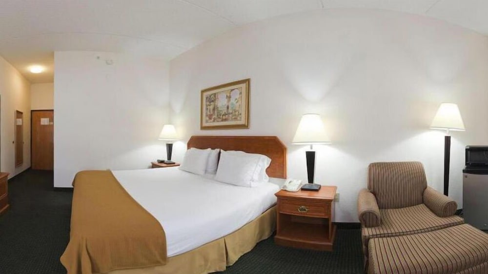 Holiday Inn Express - Vero Beach, an IHG Hotel