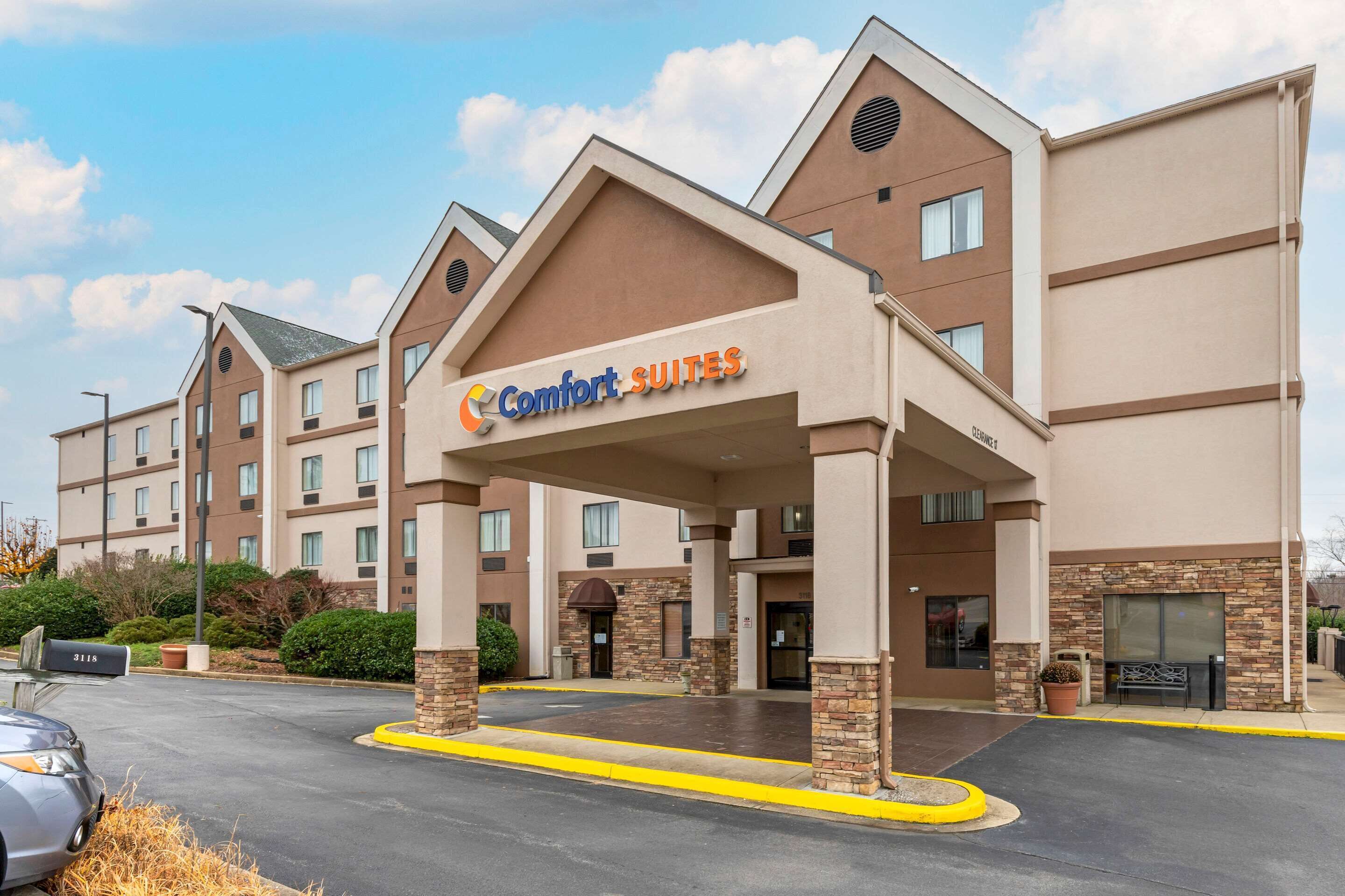 Comfort Suites Johnson City In Johnson City Tn Expedia