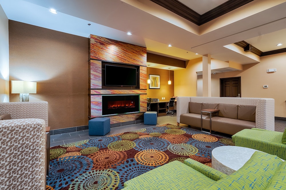 Holiday Inn Express St Paul S - Inver Grove Hgts, an IHG Hotel