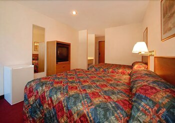 Rodeway Inn Ainsworth 2019 Room Prices Reviews Travelocity - 
