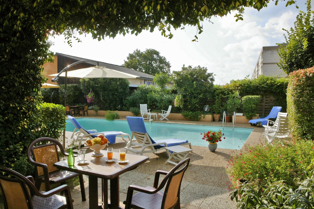 Hotel De Bordeaux Bergerac Tripadvisor Hotel De Bordeaux Bergerac Tripadvisor