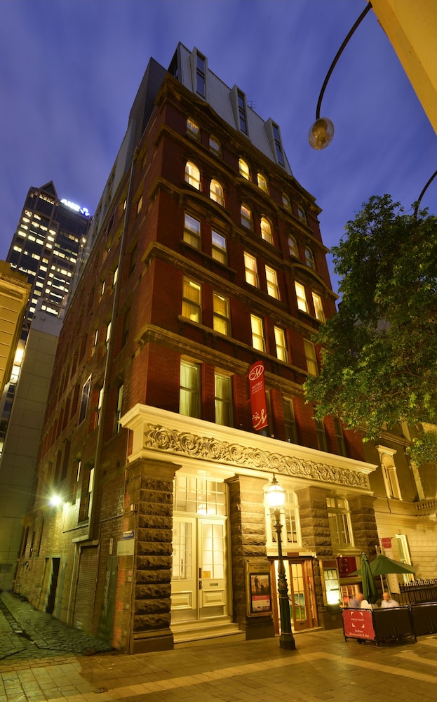 Front of property, Metro Apartments on Bank Place