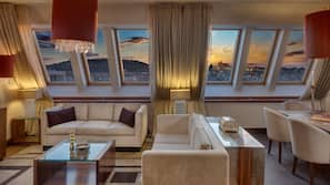 Premium bedding, minibar, in-room safe, desk