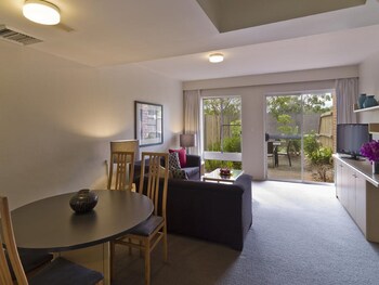 Medina Serviced Apartments North Ryde Sydney Deals Reviews - 