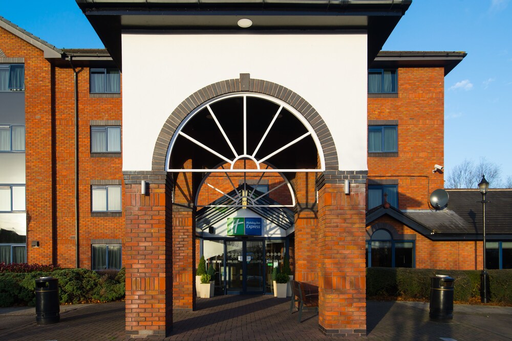 Holiday Inn Express Stafford, an IHG Hotel