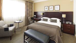 In-room safe, desk, iron/ironing board, free WiFi