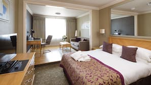 In-room safe, desk, iron/ironing board, free WiFi