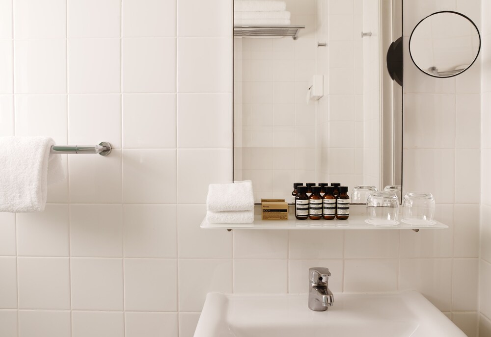 Bathroom, Medusa Boutique Hotel