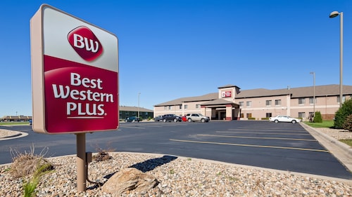 Great Place to stay Best Western Plus Albert Lea I-90/I-35 Hotel near Albert Lea 