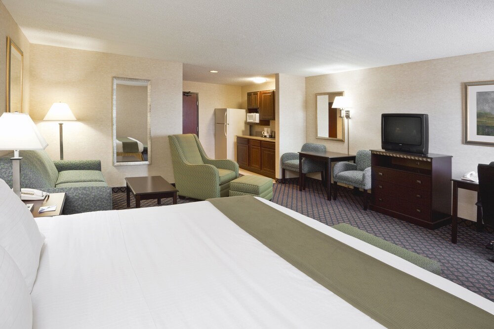 Holiday Inn Express Hotel & Suites Sunbury - Columbus Area, an IHG Hotel