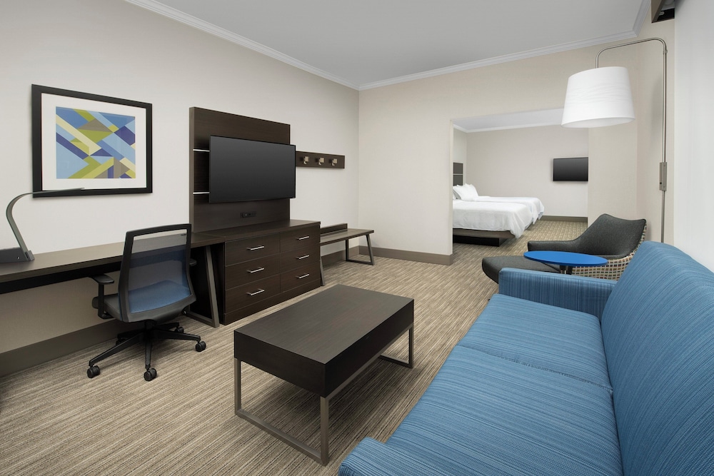 Holiday Inn Express Hotel & Suites Puyallup (Tacoma Area), an IHG Hotel