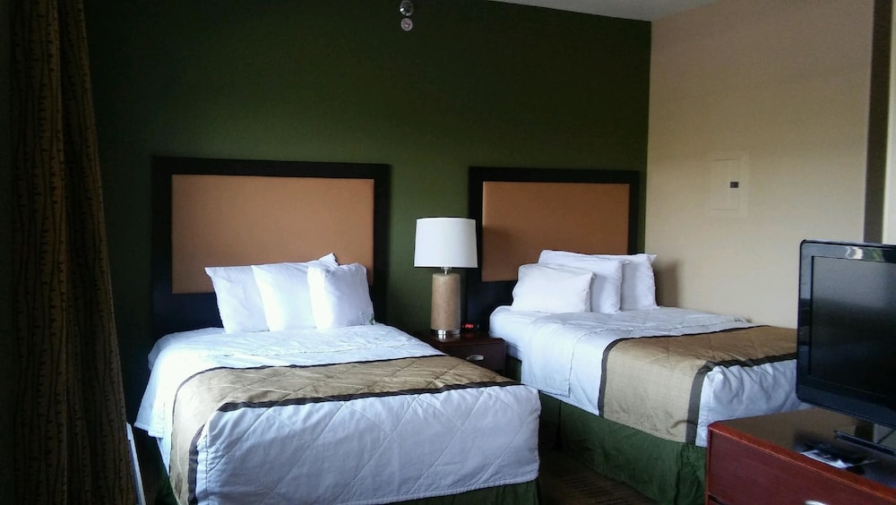 Extended Stay America Suites Indianapolis Airport W Southern