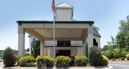 Quality Inn & Suites Tarboro - Kingsboro