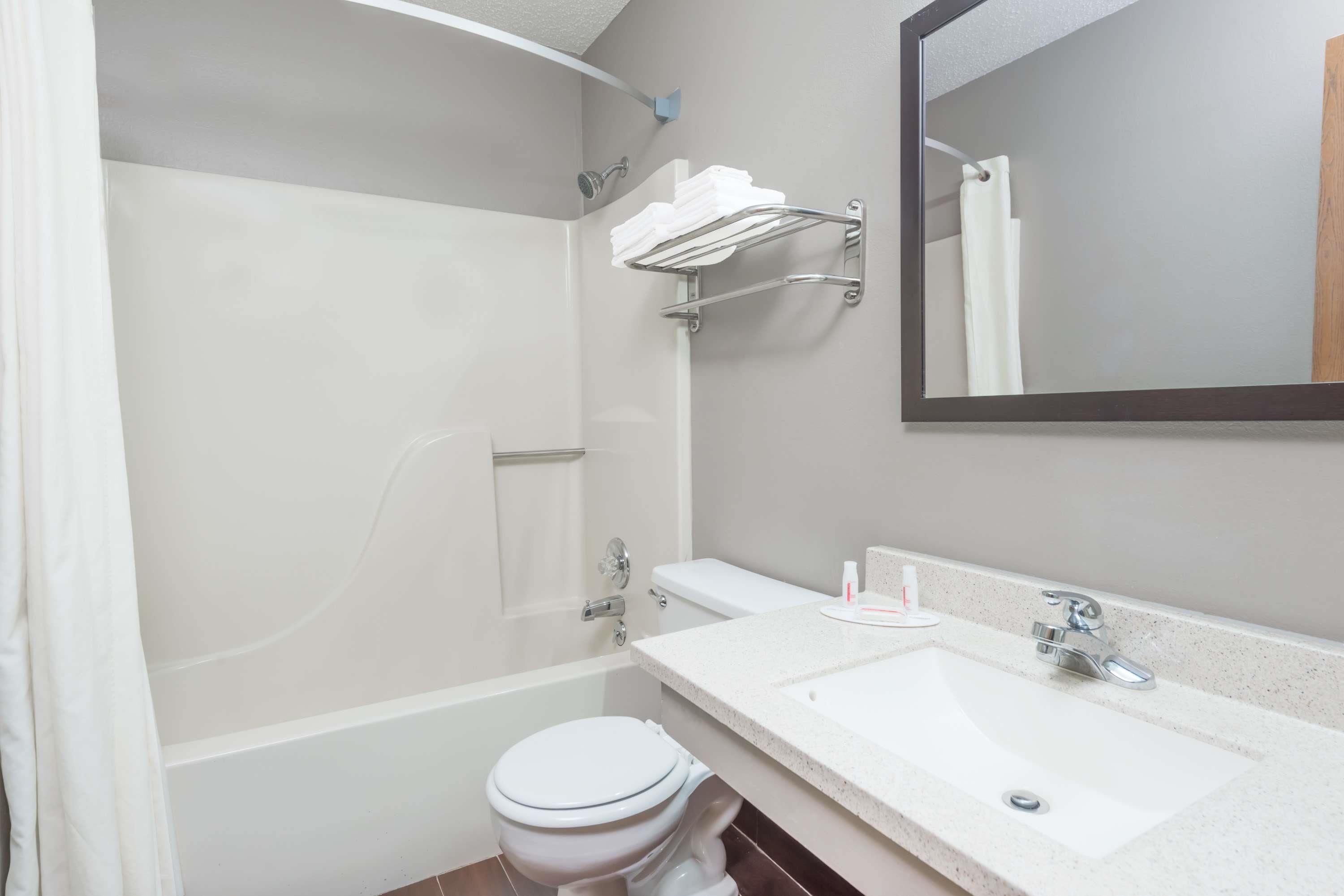 wyndham hotels in west plains mo