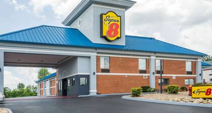 Super 8 by Wyndham Dandridge