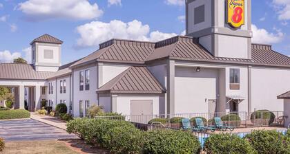 Super 8 by Wyndham Greer/Spartanburg Area