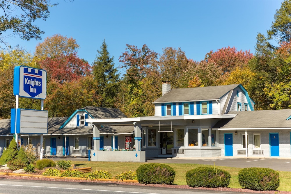 Knights Inn Bartonsville In Bartonsville Hotel Rates Reviews