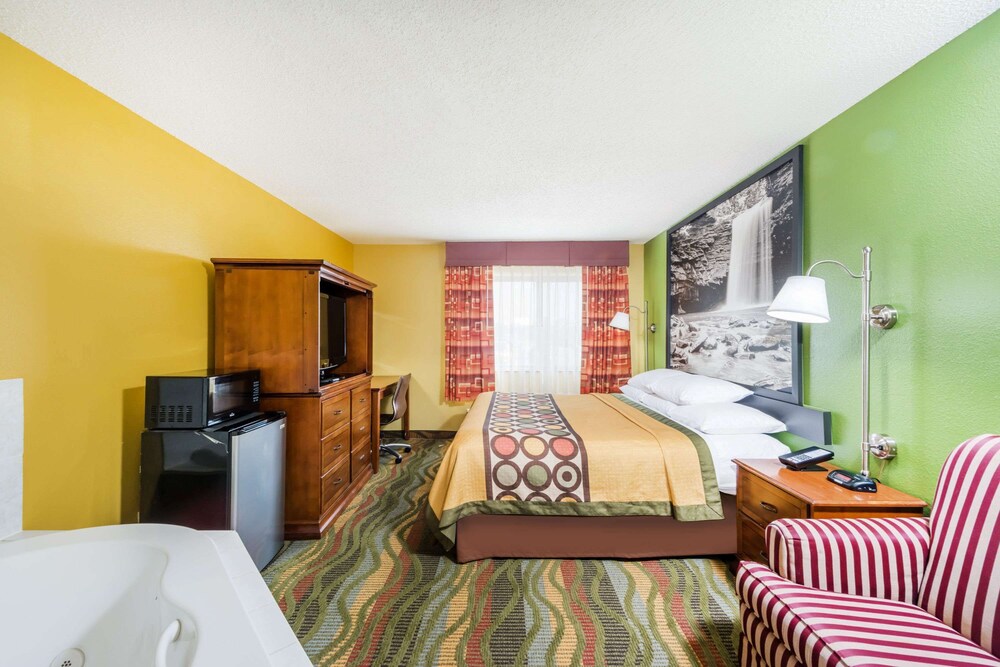 Super 8 by Wyndham Jacksonville