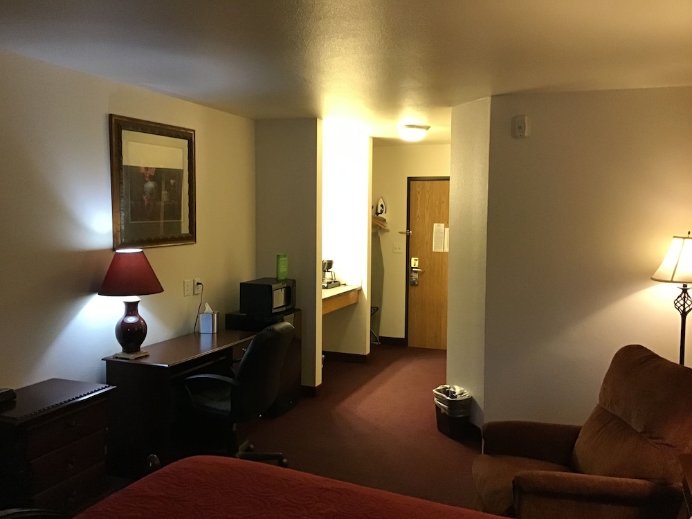 Super 8 by Wyndham Rexburg