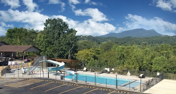 Howard Johnson By Wyndham Pigeon Forge Gatlinburg Pigeon Forge