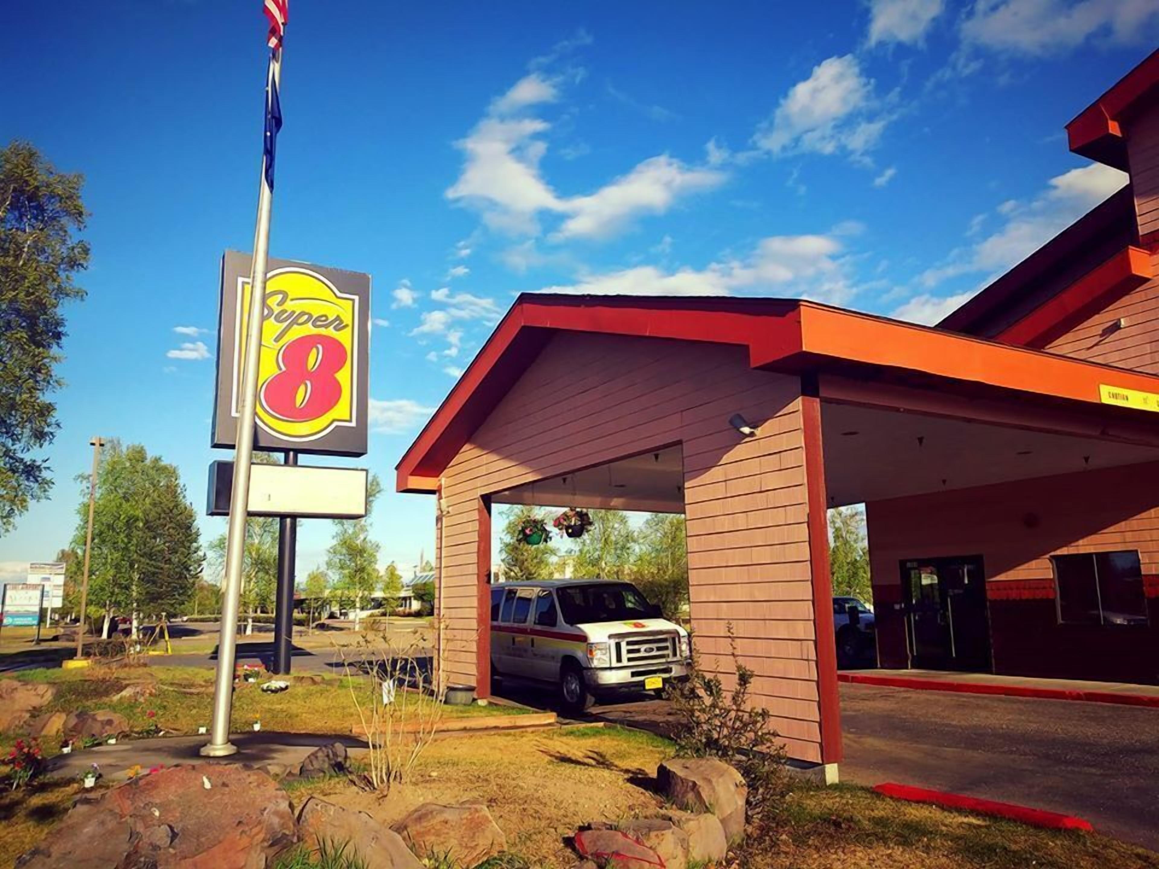 Super 8 by Wyndham Fairbanks in North Pole, United States