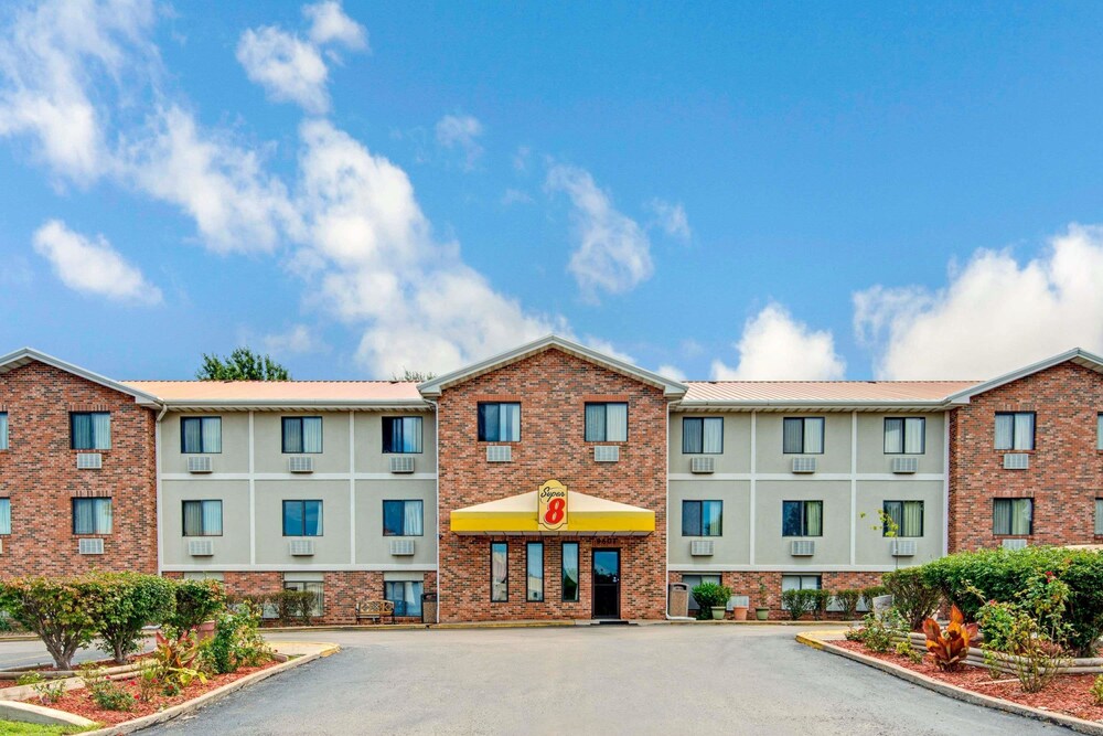 Super 8 By Wyndham Lenexa Overland Park Area In Kansas City Hotel Super 8 By Wyndham Lenexa Overland Park Area In Kansas City Hotel Rates Reviews On Orbitz