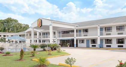 Super 8 by Wyndham Ocean Springs Biloxi