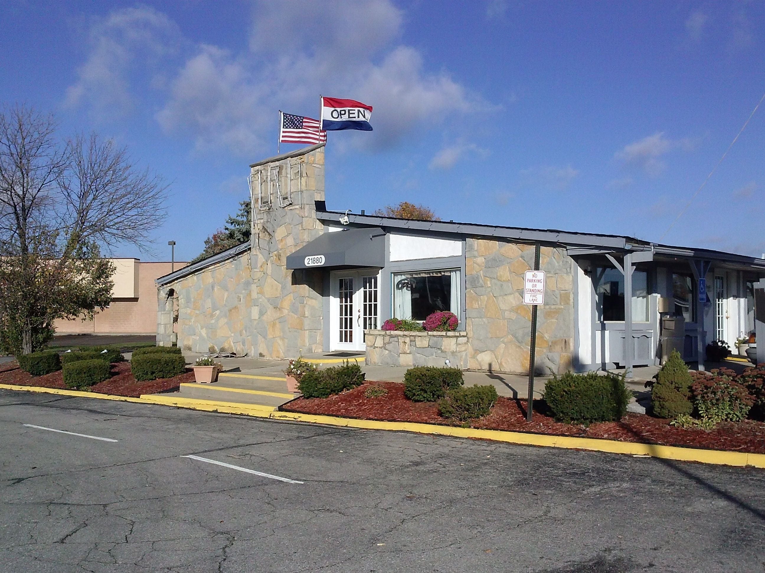 Westwoods Inn & Suites in Detroit, United States