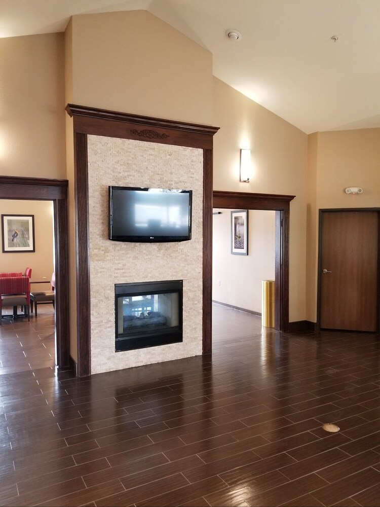 Comfort Inn Lehi Thanksgiving Point Area AU122 Deals & Reviews