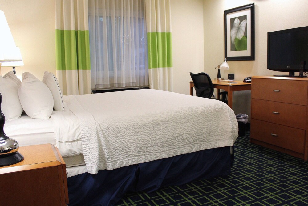 Fairfield Inn & Suites by Marriott San Francisco San Carlos