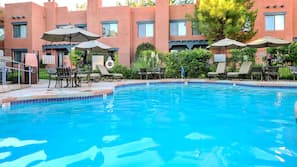 Piscina externa